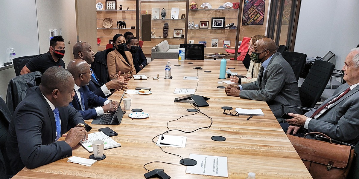 Angolan Ambassador Visits the U