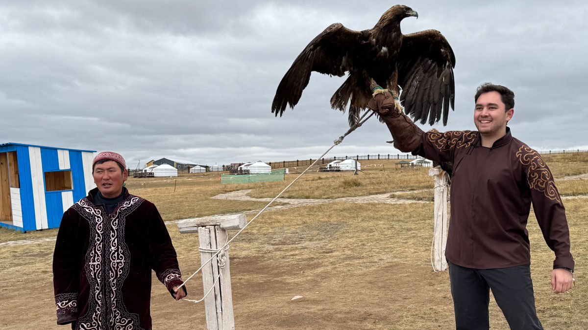 Leif with eagle
